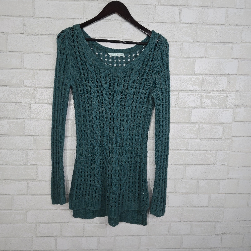 Maurices sweater‎